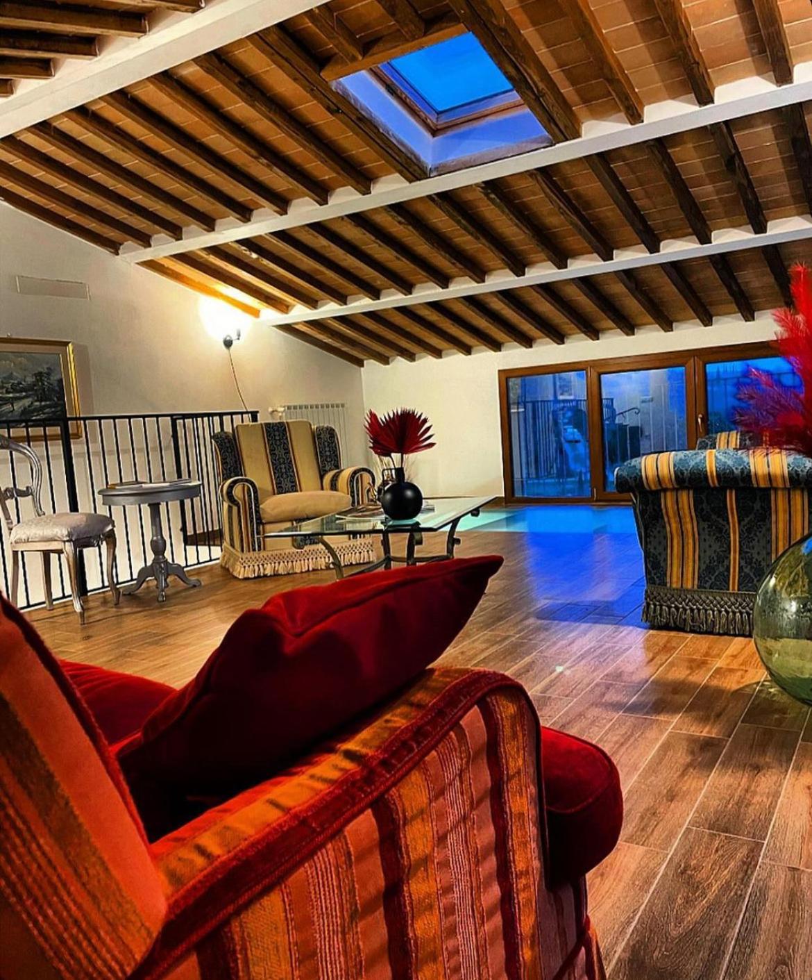 Agriturismo La Corte Del Sole Siena Kültér fotó